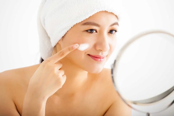 Cấp ẩm để ngăn ngừa mụn ẩn
