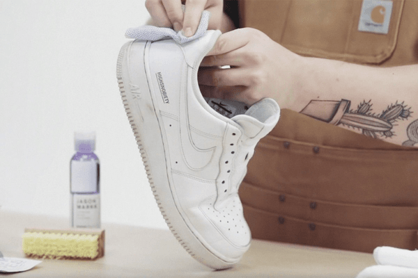 Vệ sinh đối với giày thể thao, giày vải, sneaker