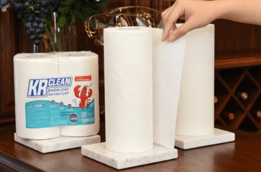 Bí Quyết Chọn Khăn Giấy Dai Mịn Không Để Lại Vụn Giấy