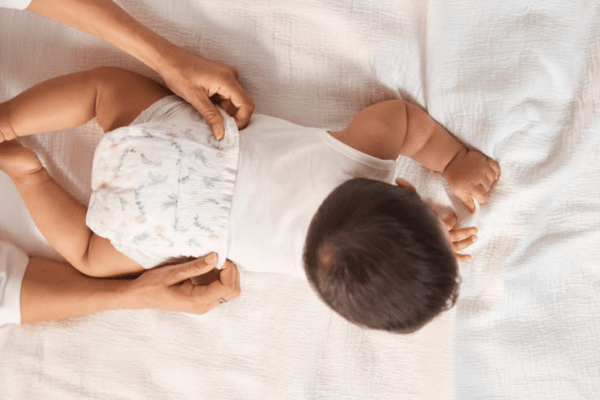 Nỗi Lo Mẩn Đỏ, Hăm Tã Khi Thay Tã Cho Trẻ Sơ Sinh